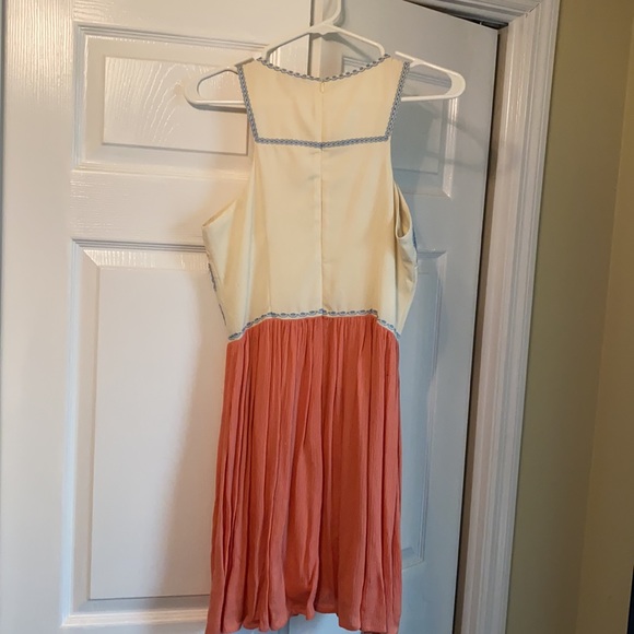Small dress coral and white - Picture 3 of 3